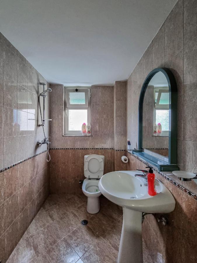 Center Cozy Apartment Tirana